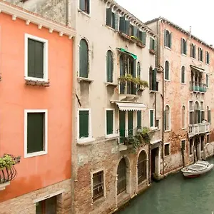 dreaming-venice-apartment.hotelinveneto.com/
