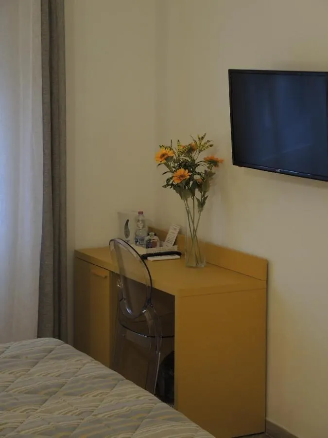 B&B Ariston Pisa Tower 2*,